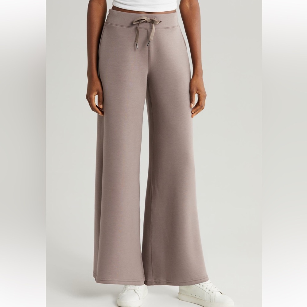 NEW SPANX AirEssentials Wide Leg Pants in Smoke